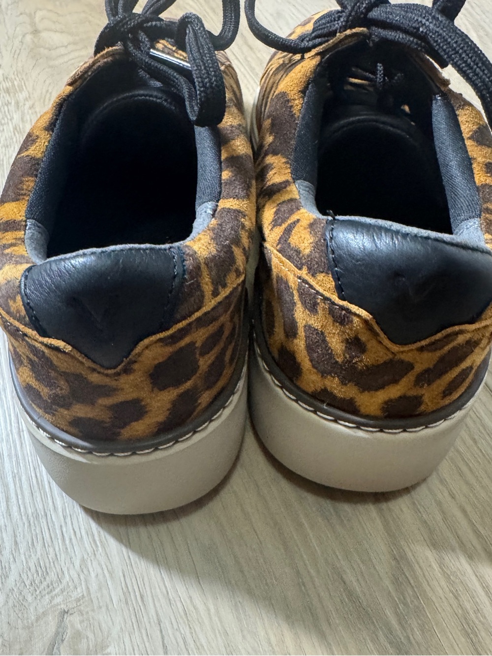 Vionic Womens Kearny Lace 2.0 Platform Sneaker Sz. 7 Like New - Picture 4 of 9